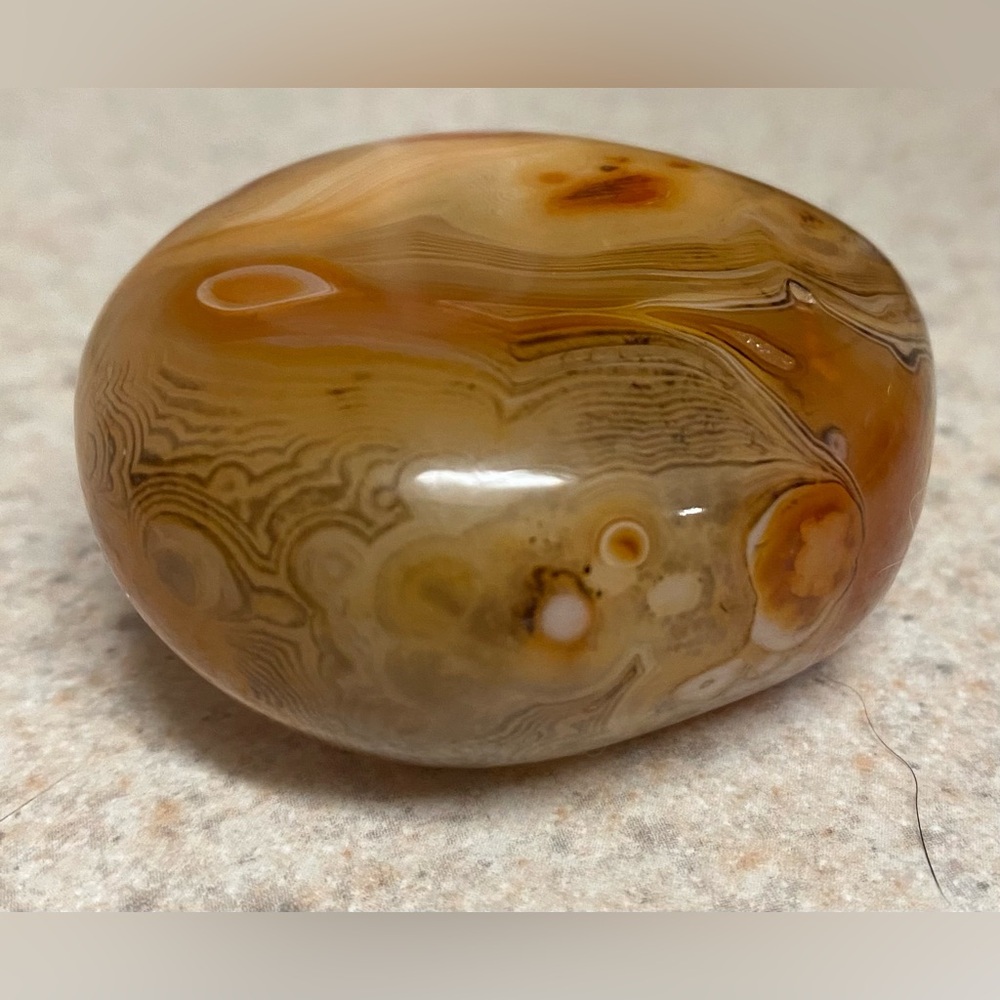 Madagascar Banded Silk Lace Agate Palm Stone Polished Crystal 103g - Picture 4 of 6